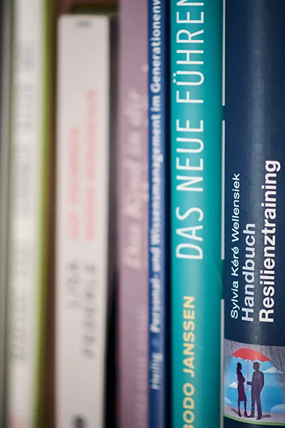 Ausbildung zum Business Coach, Bild mit Büchern